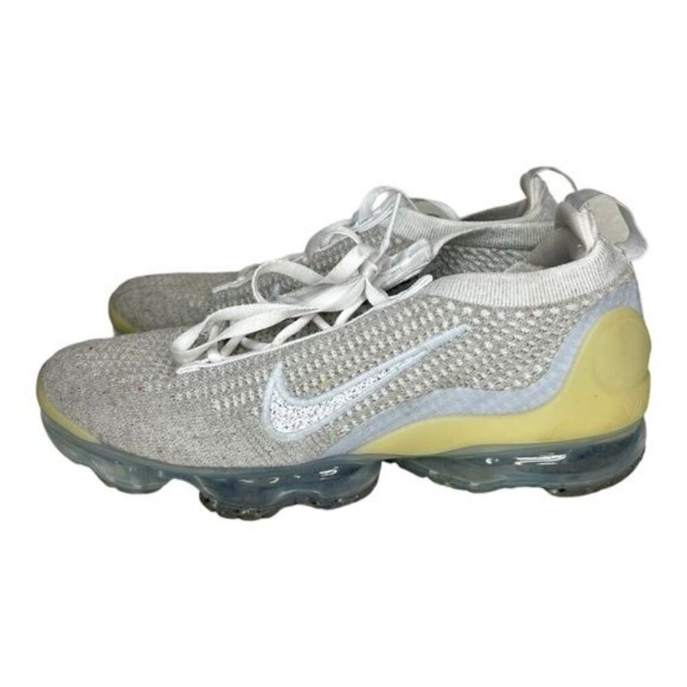 Nike Women's Air VaporMax 2021 Flyknit Gray White Shoes Size 7.5